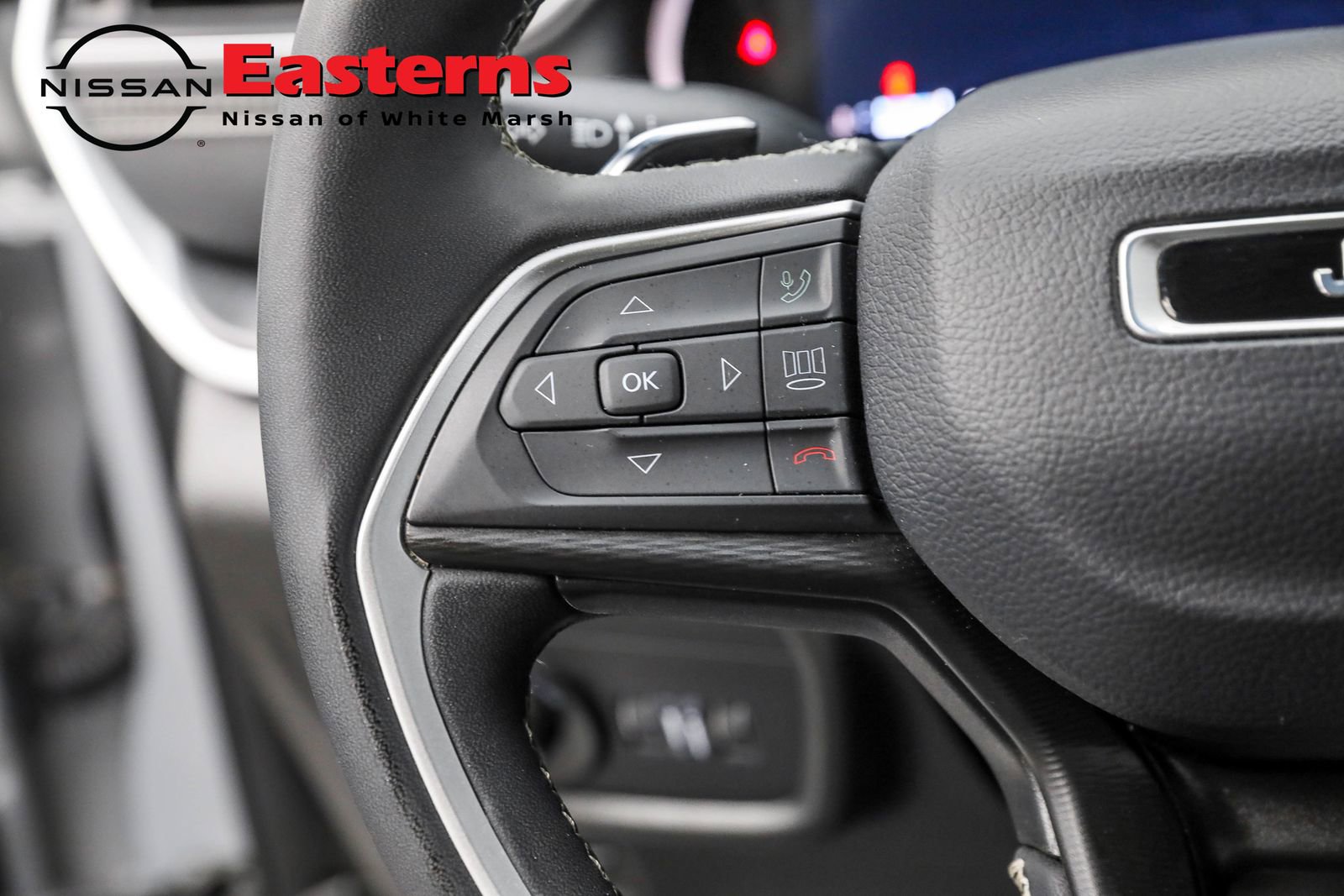 Used 2024 Jeep Grand Cherokee L Laredo image 21