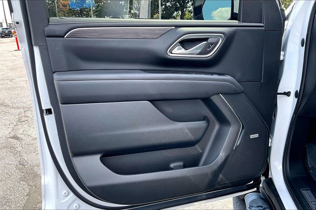 Used 2023 Chevrolet Tahoe Z71 w/ Luxury Package image 20