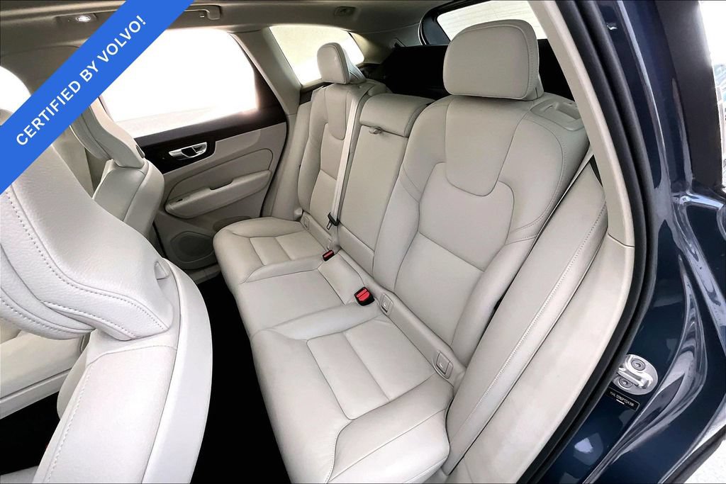 Certified 2023 Volvo XC60 B5 Plus w/ Protection Package Premier FWD image 32