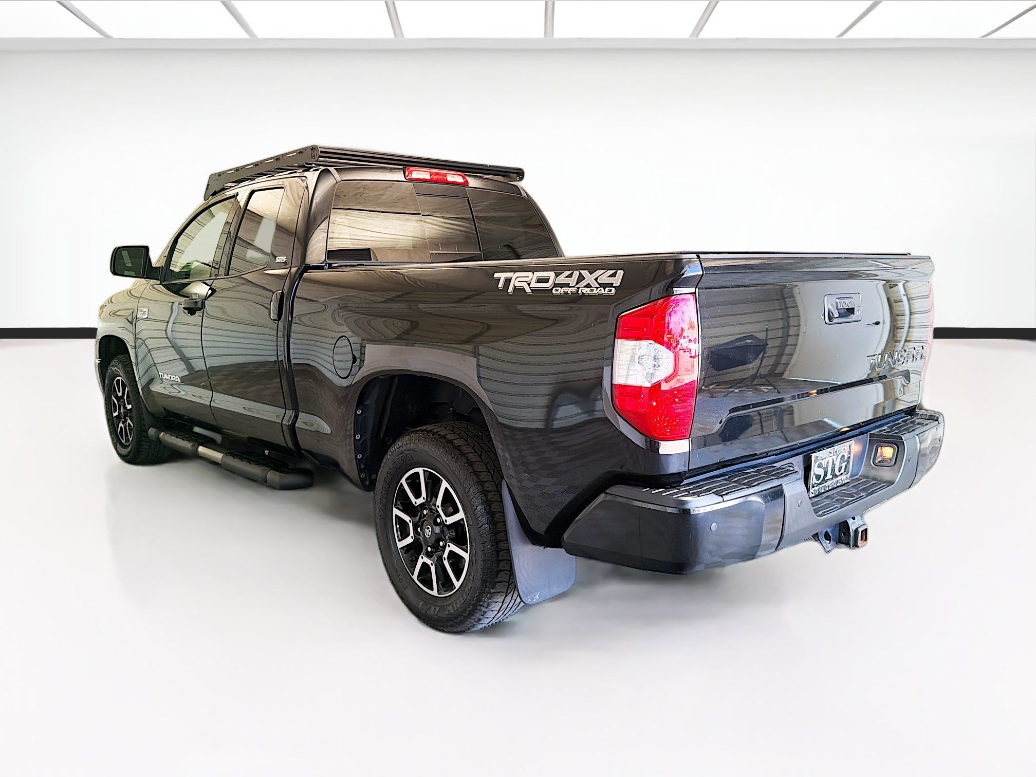 Used 2019 Toyota Tundra SR5 AWD/4WD image 6