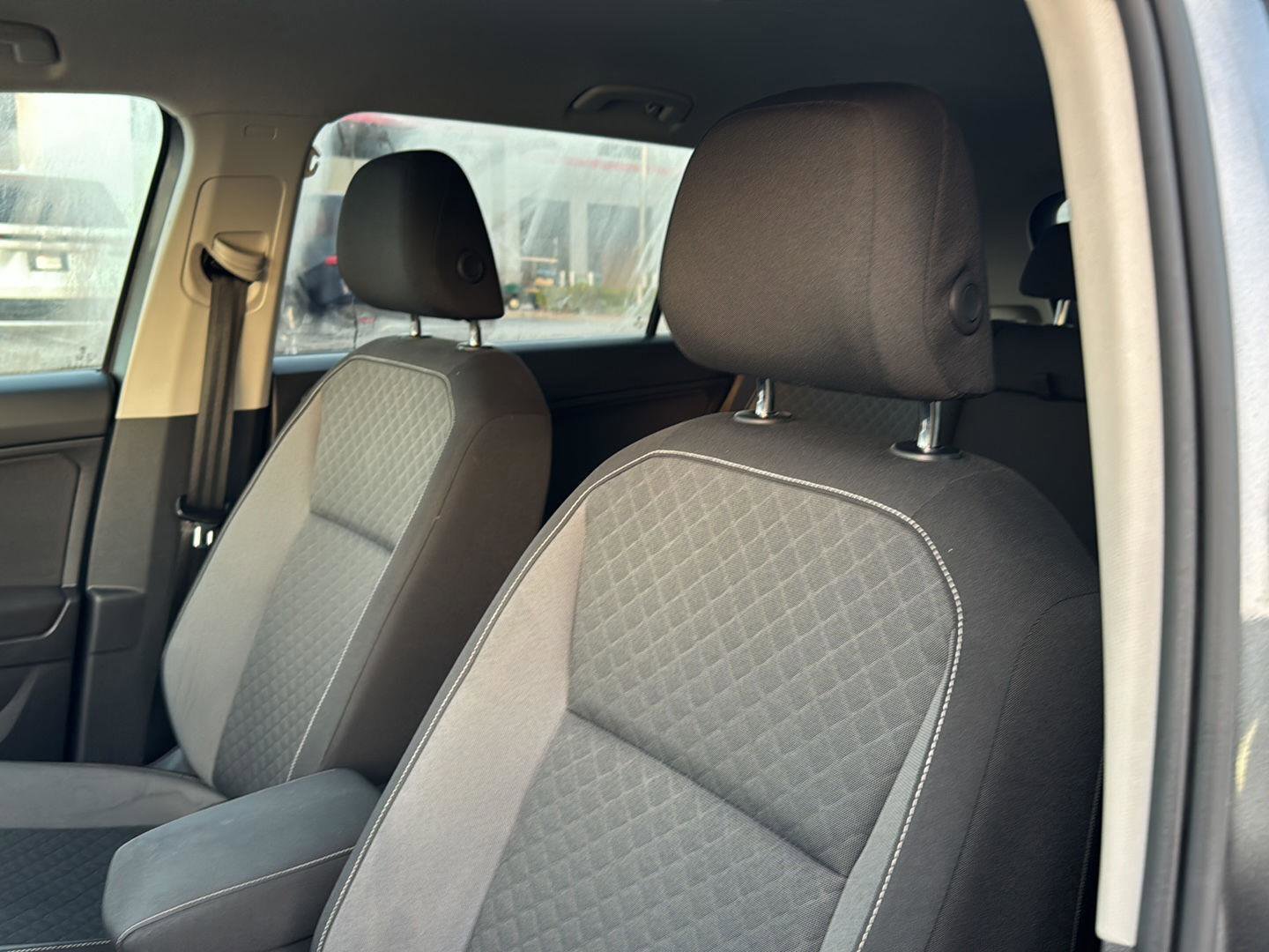 Used 2021 Volkswagen Tiguan S image 25