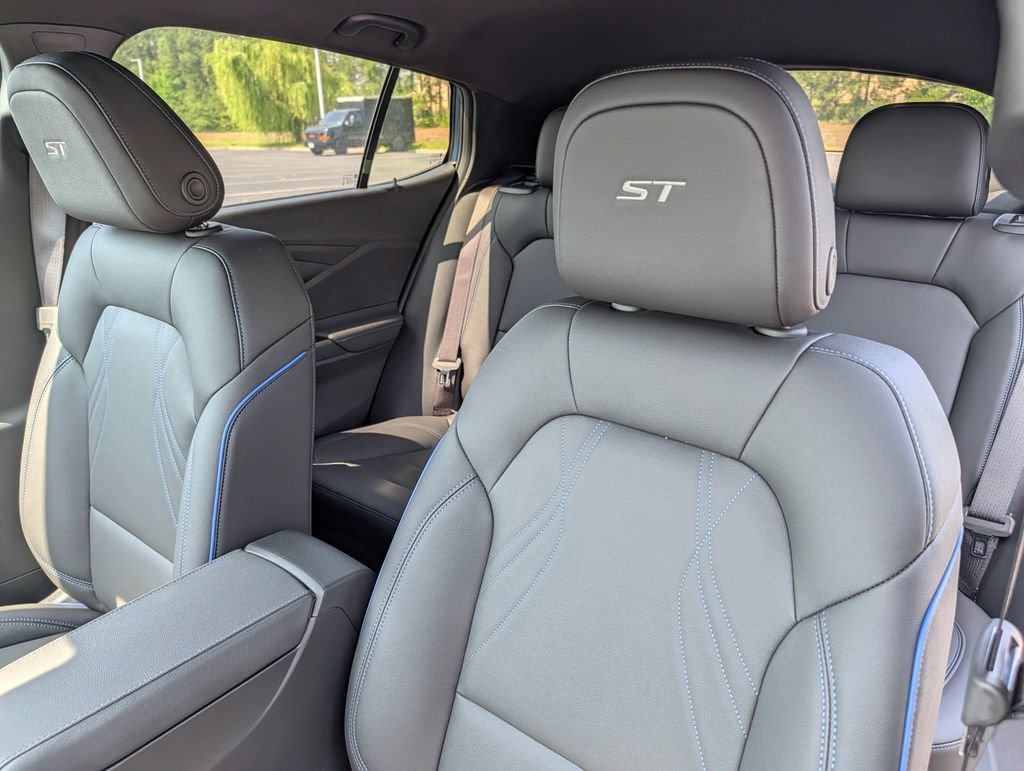 New 2026 Buick Envista Sport Touring w/ Convenience I Package FWD image 11