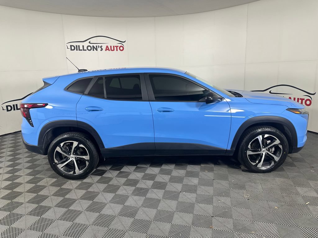 Used 2024 Chevrolet Trax RS w/ Driver Confidence Package FWD image 7