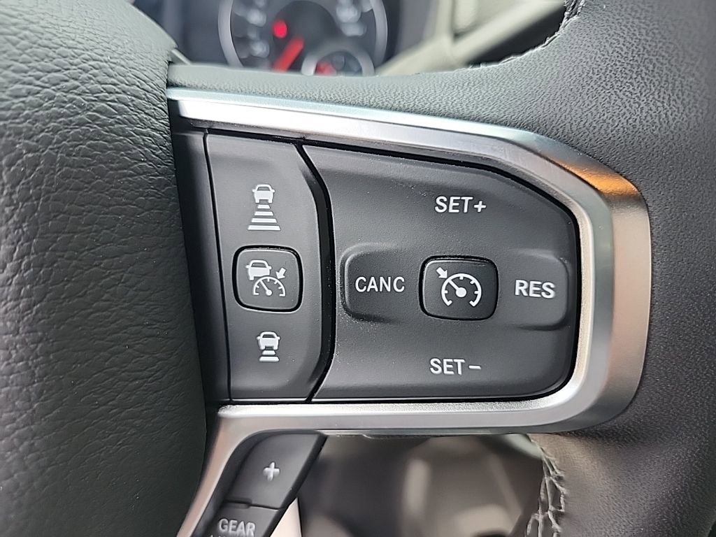 New 2025 RAM 2500 Big Horn image 32
