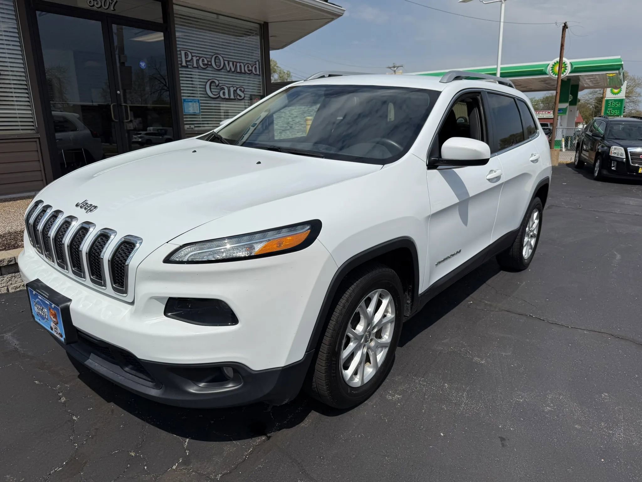 Used 2014 Jeep Cherokee Latitude image 3