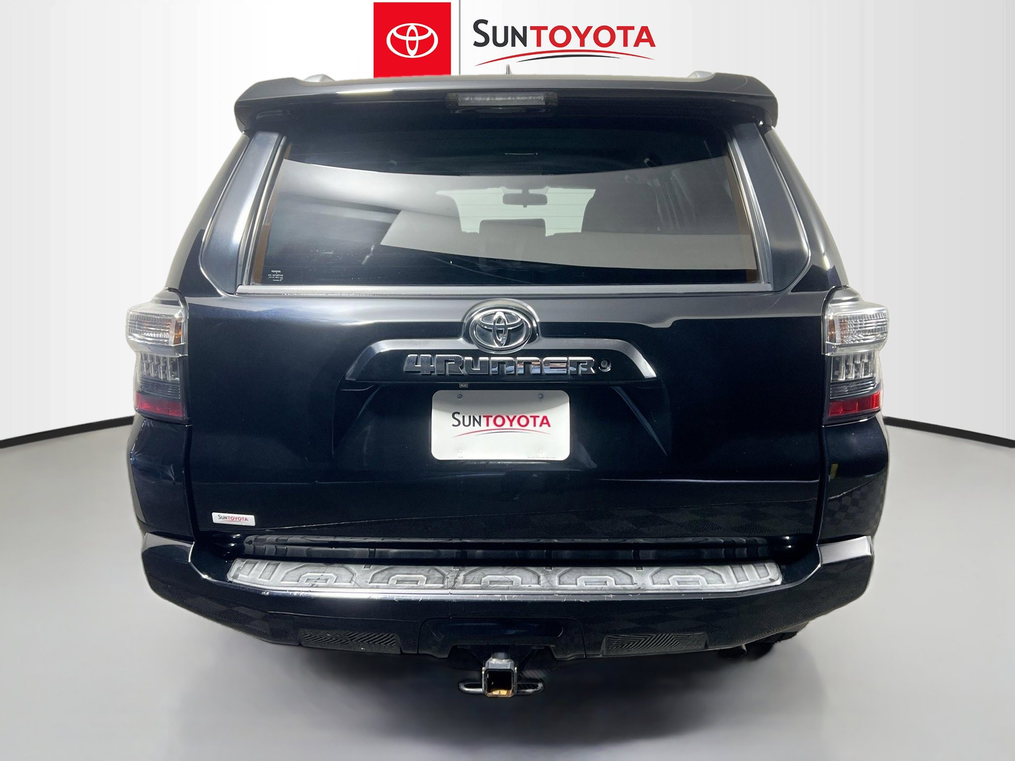 Used 2016 Toyota 4Runner SR5 image 5