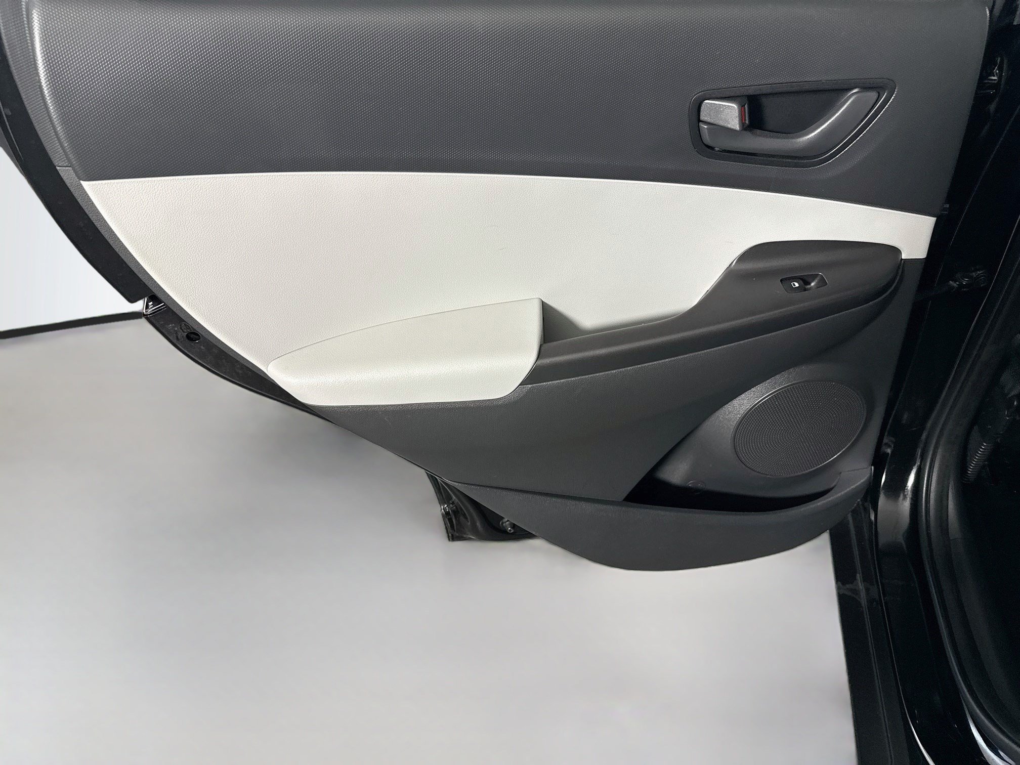 Used 2022 Hyundai Kona SEL FWD image 26