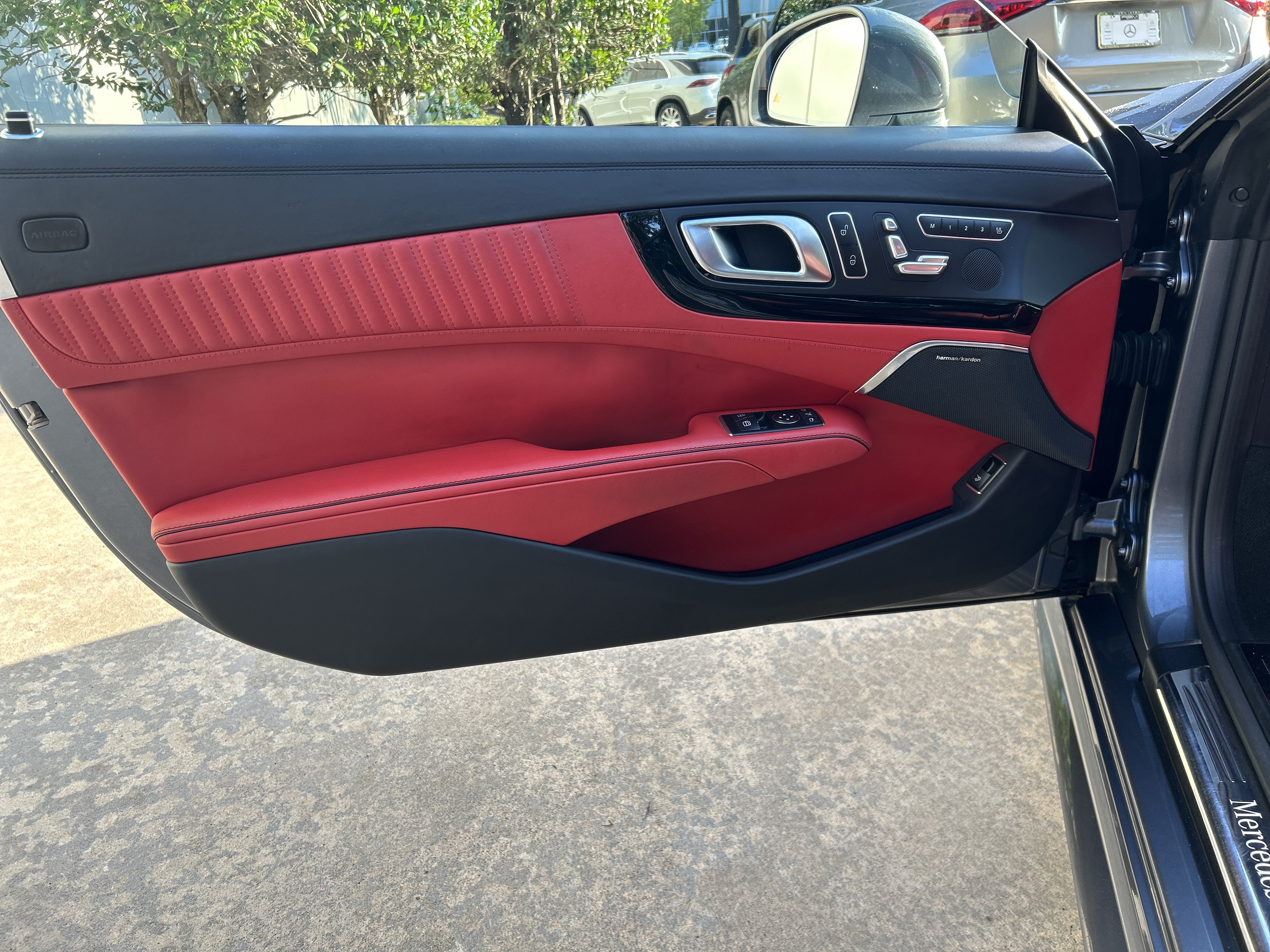 Used 2018 Mercedes-Benz SL 450 image 26
