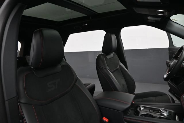 Certified 2025 Ford Explorer ST AWD/4WD image 33