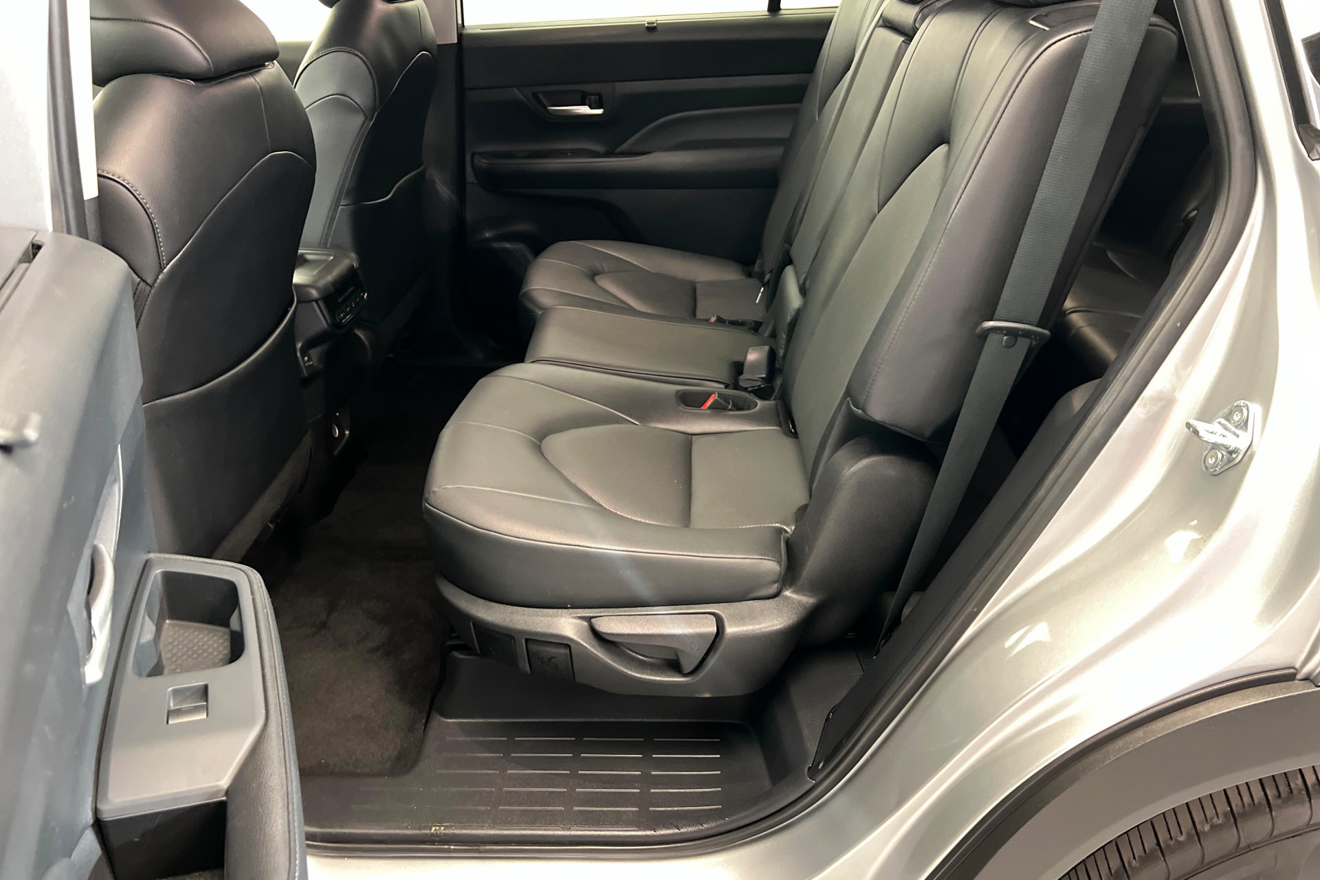 Certified 2025 Toyota Grand Highlander AWD image 22