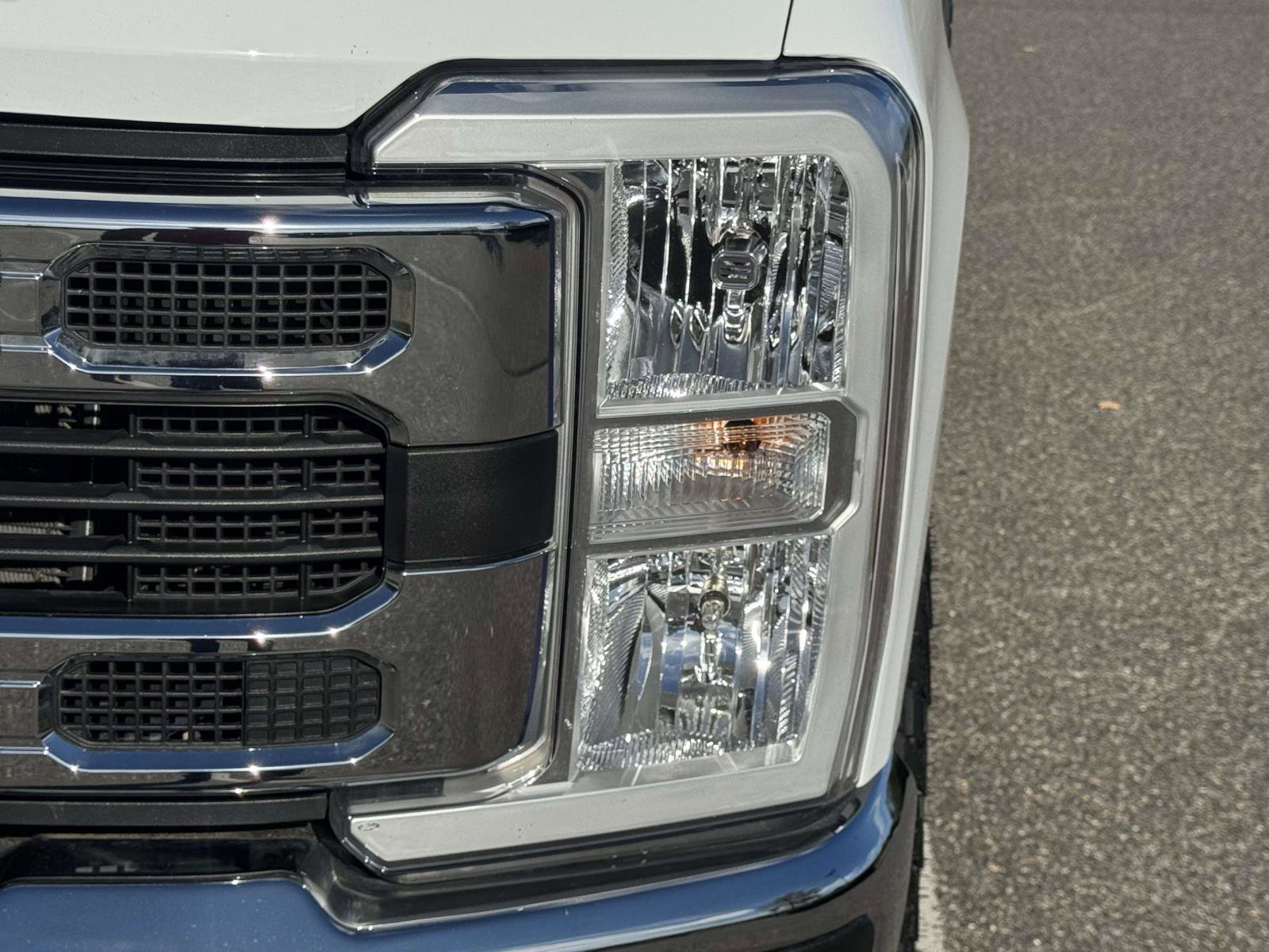 Used 2025 Ford F250 XLT image 6