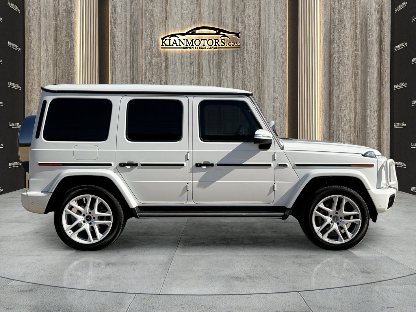 Used 2025 Mercedes-Benz G 550 image 10