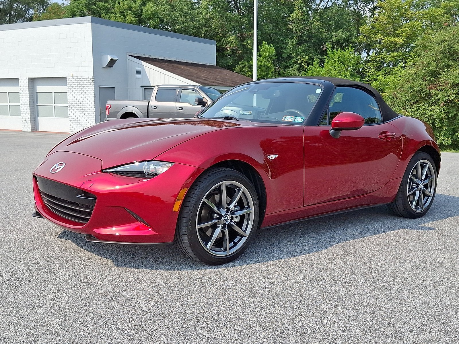 Certified 2021 MAZDA MX-5 Miata Grand Touring RWD image 5