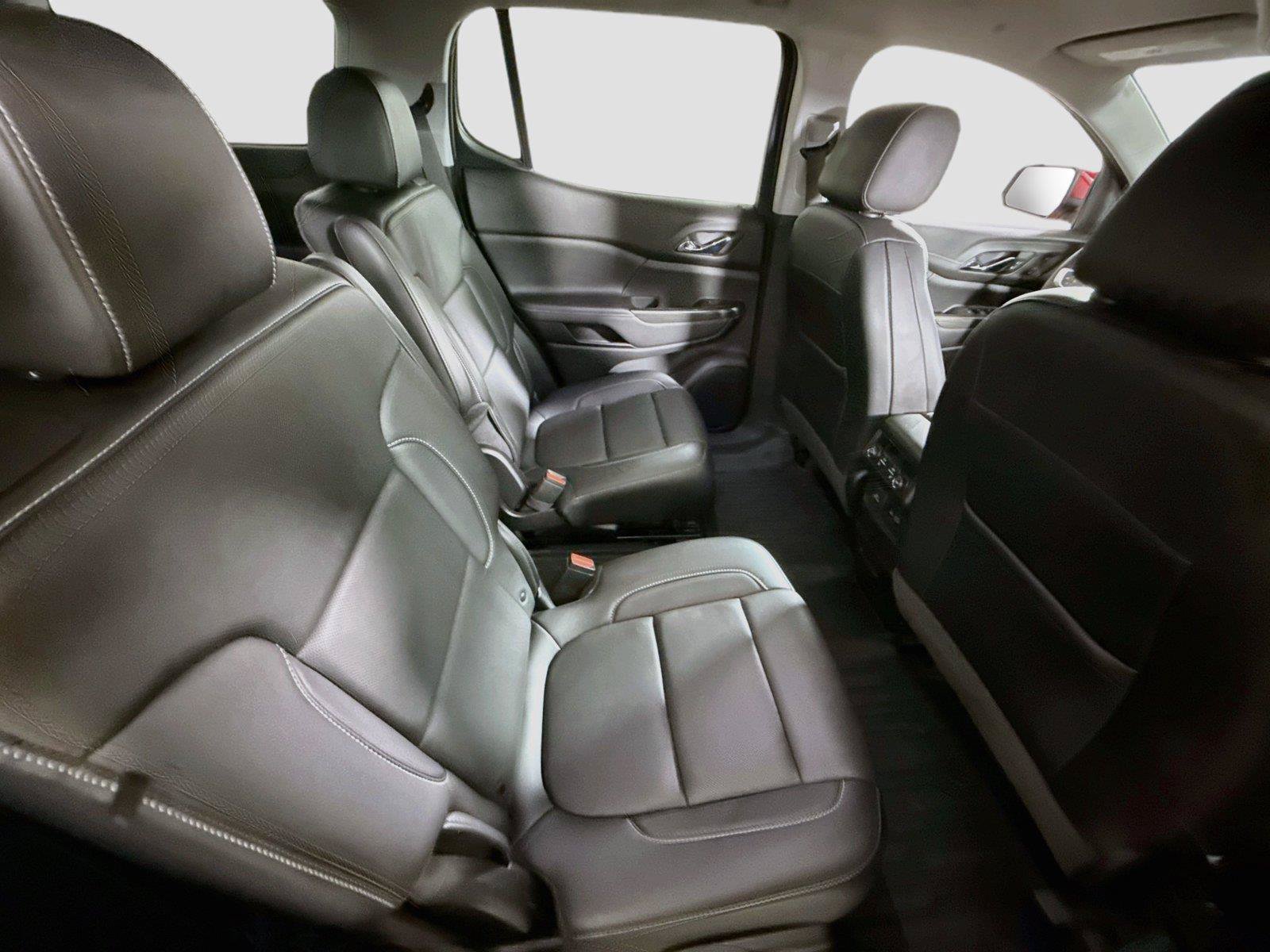 Used 2023 GMC Acadia SLT w/ Technology Package AWD/4WD image 22