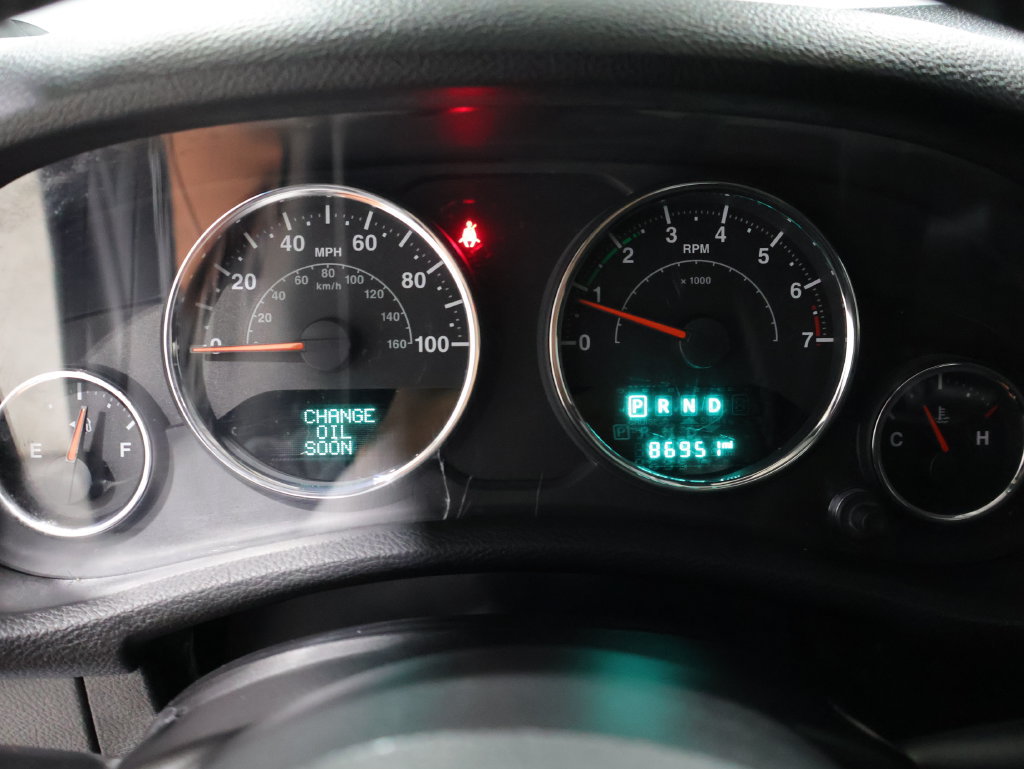 Used 2015 Jeep Wrangler Unlimited Sahara AWD/4WD image 37
