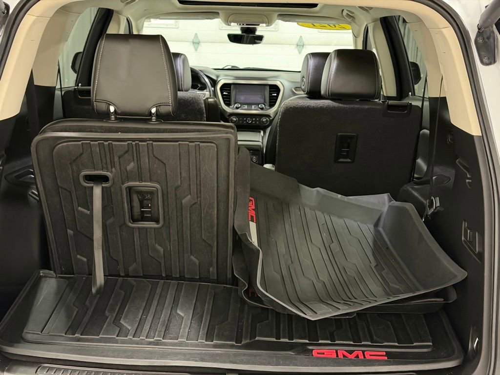 Used 2021 GMC Acadia Denali w/ Denali Technology Package image 34