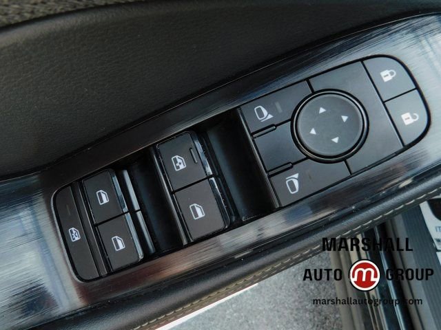 Used 2023 Nissan Rogue SV image 9