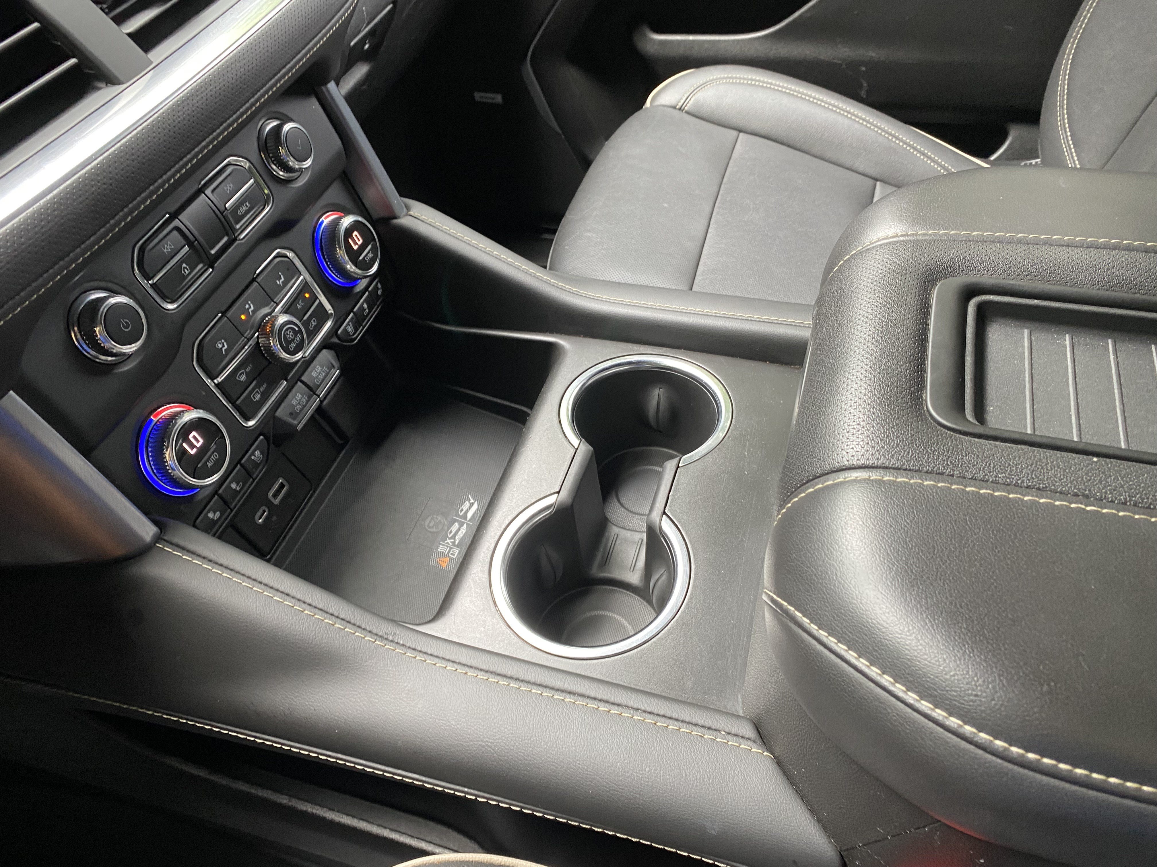 Used 2022 GMC Yukon SLT RWD image 30