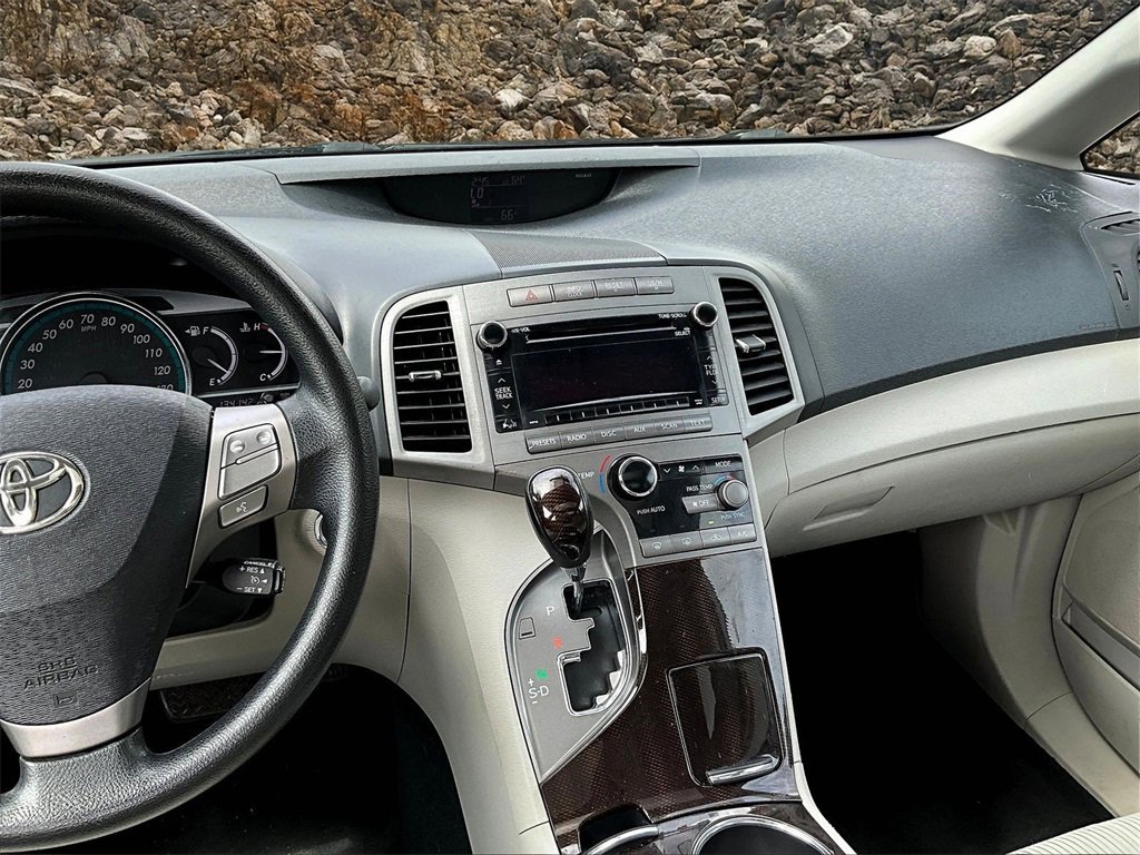 Used 2010 Toyota Venza image 6