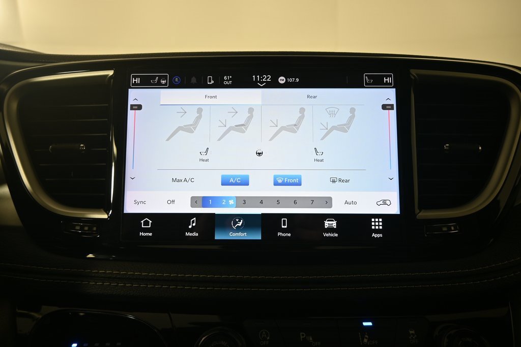 Used 2022 Chrysler Pacifica Touring-L w/ S Appearance Package image 30