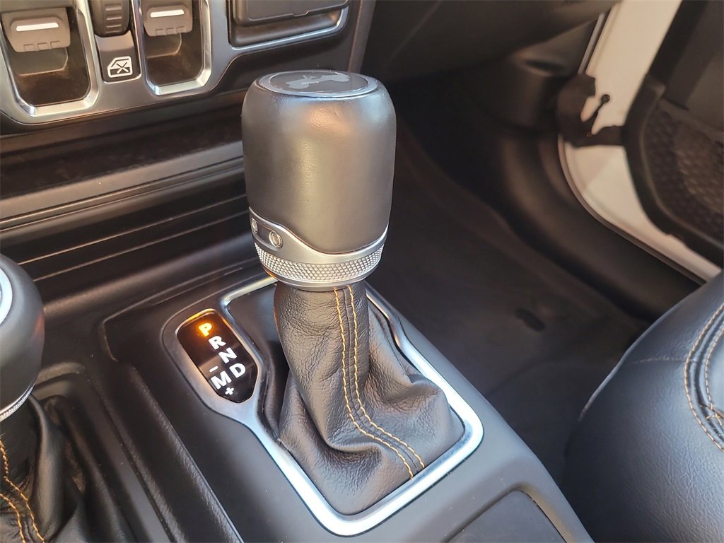 Used 2022 Jeep Wrangler Unlimited Sahara image 24