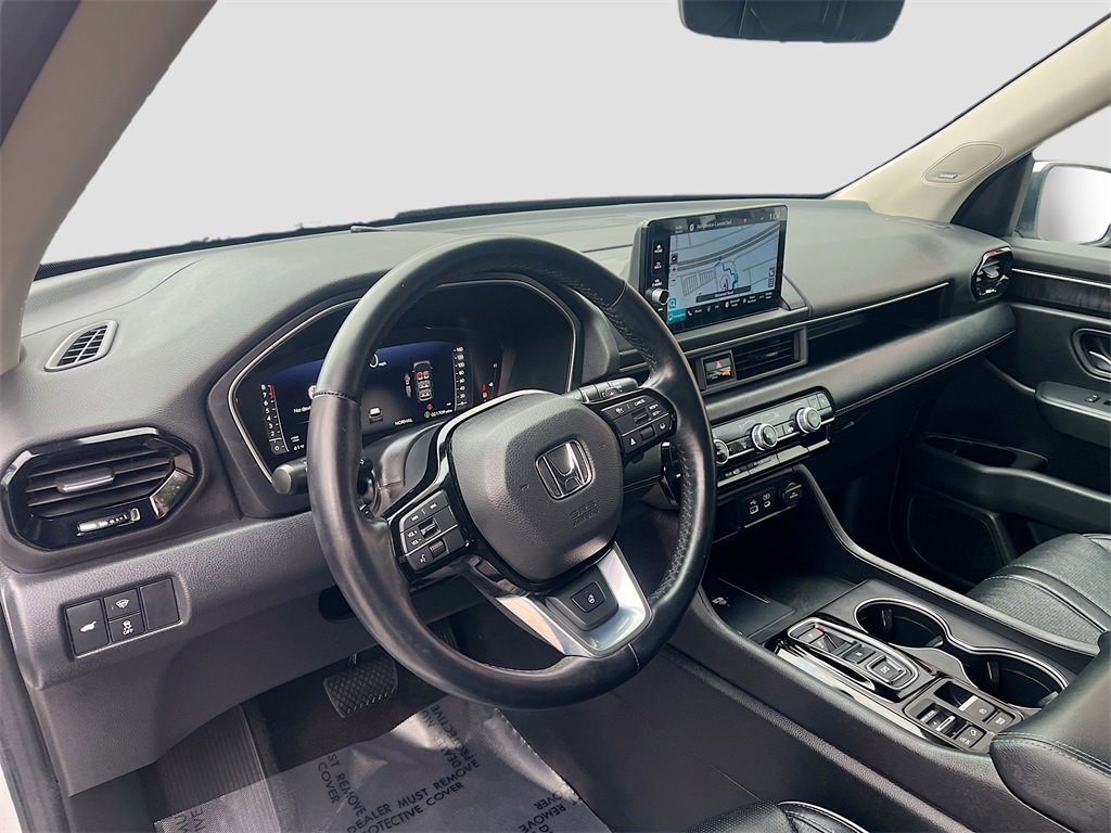 Used 2023 Honda Pilot Elite image 9