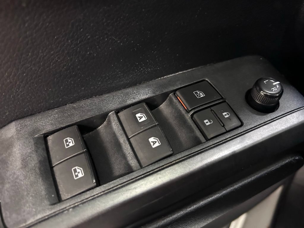 Used 2019 Toyota Tacoma TRD Sport RWD image 5