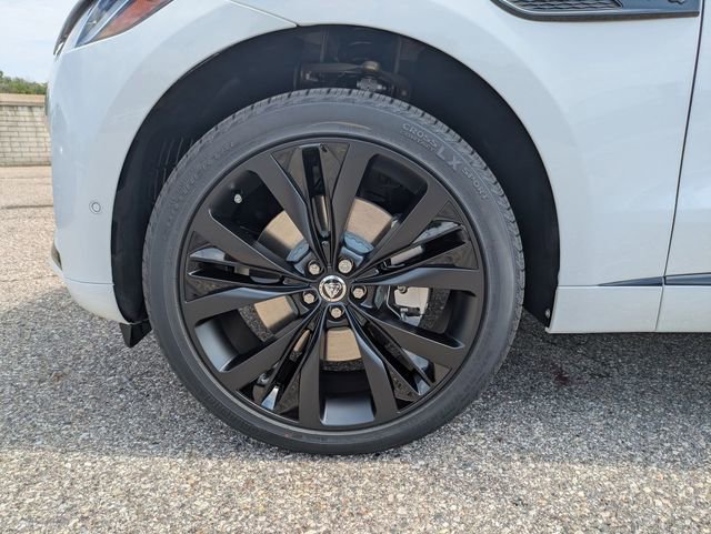 New 2026 Jaguar F-PACE R-Dynamic S image 21