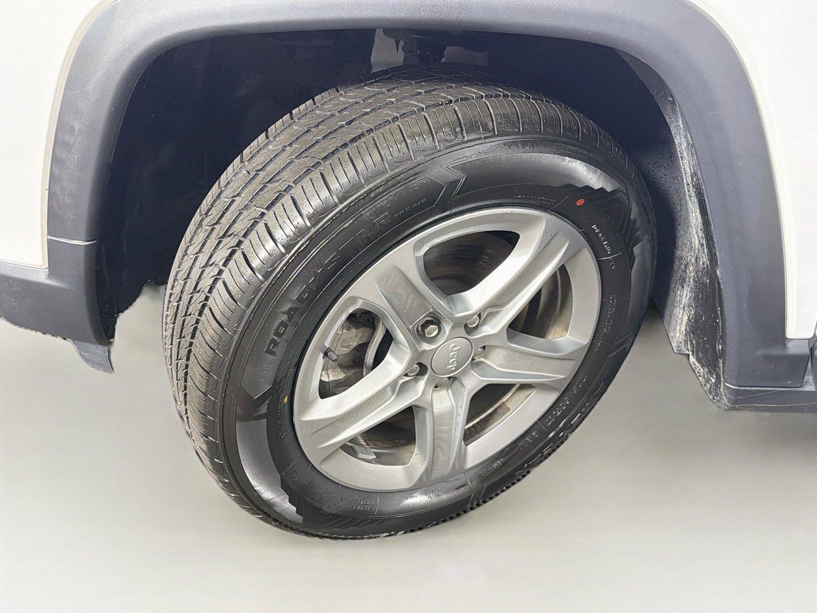 Used 2024 Jeep Compass Latitude AWD/4WD image 36