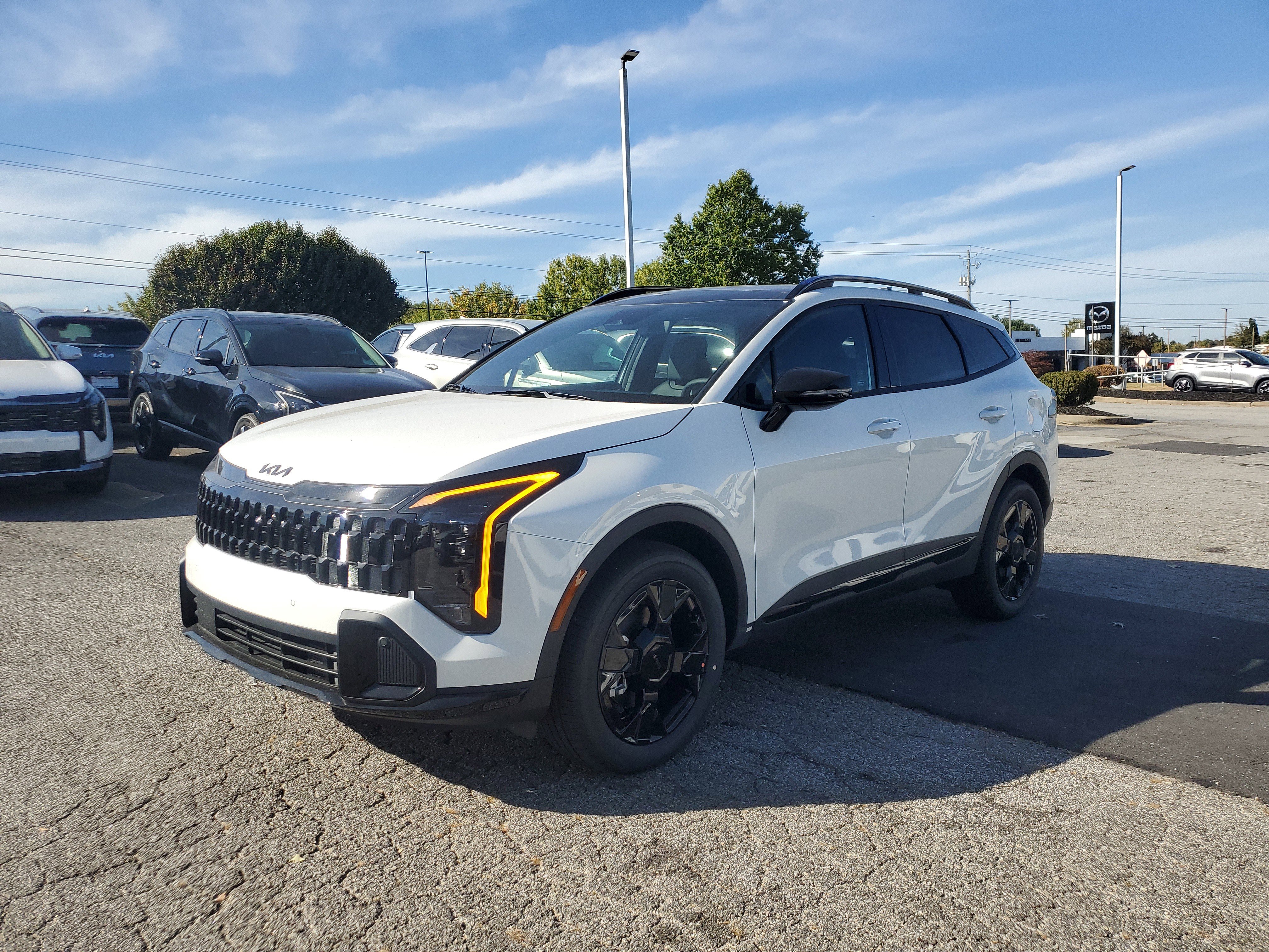 New 2026 Kia Sportage X-Line image 3