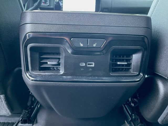 Used 2024 GMC Sierra 1500 AT4 w/ Technology Package AWD/4WD image 23