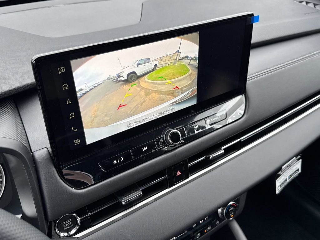 New 2026 Mitsubishi Outlander LE FWD image 12