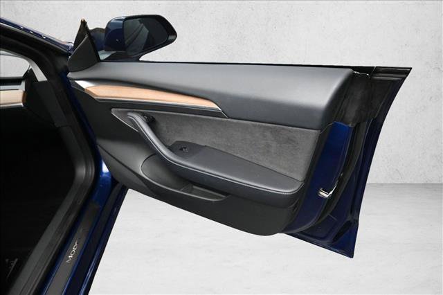 Used 2023 Tesla Model 3 Standard Range RWD image 24
