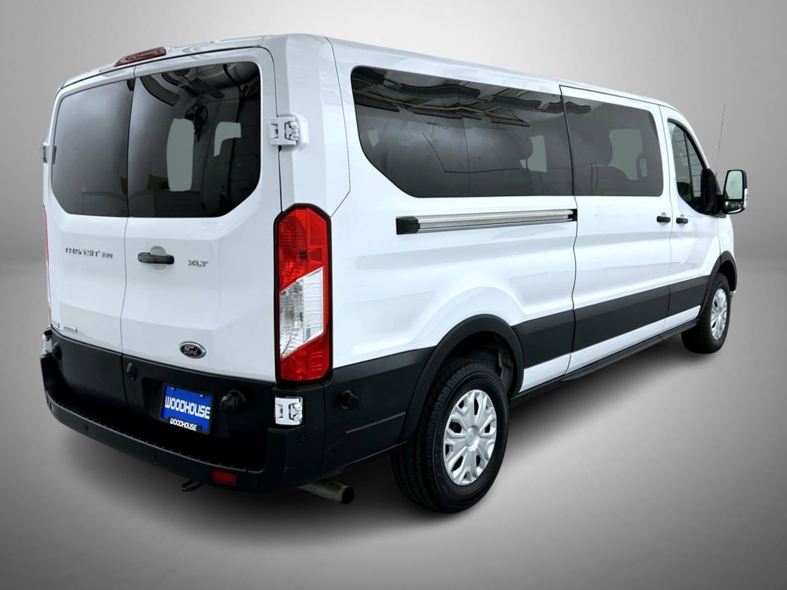 Used 2024 Ford Transit 350 XLT RWD image 5
