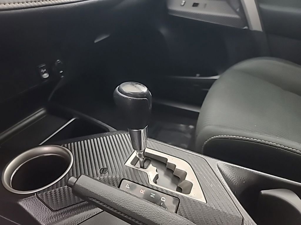 Used 2015 Toyota RAV4 XLE image 34