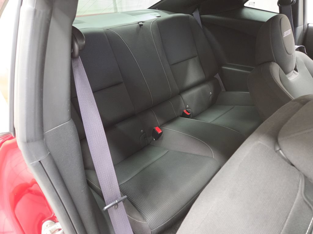 Used 2015 Chevrolet Camaro SS RWD image 9