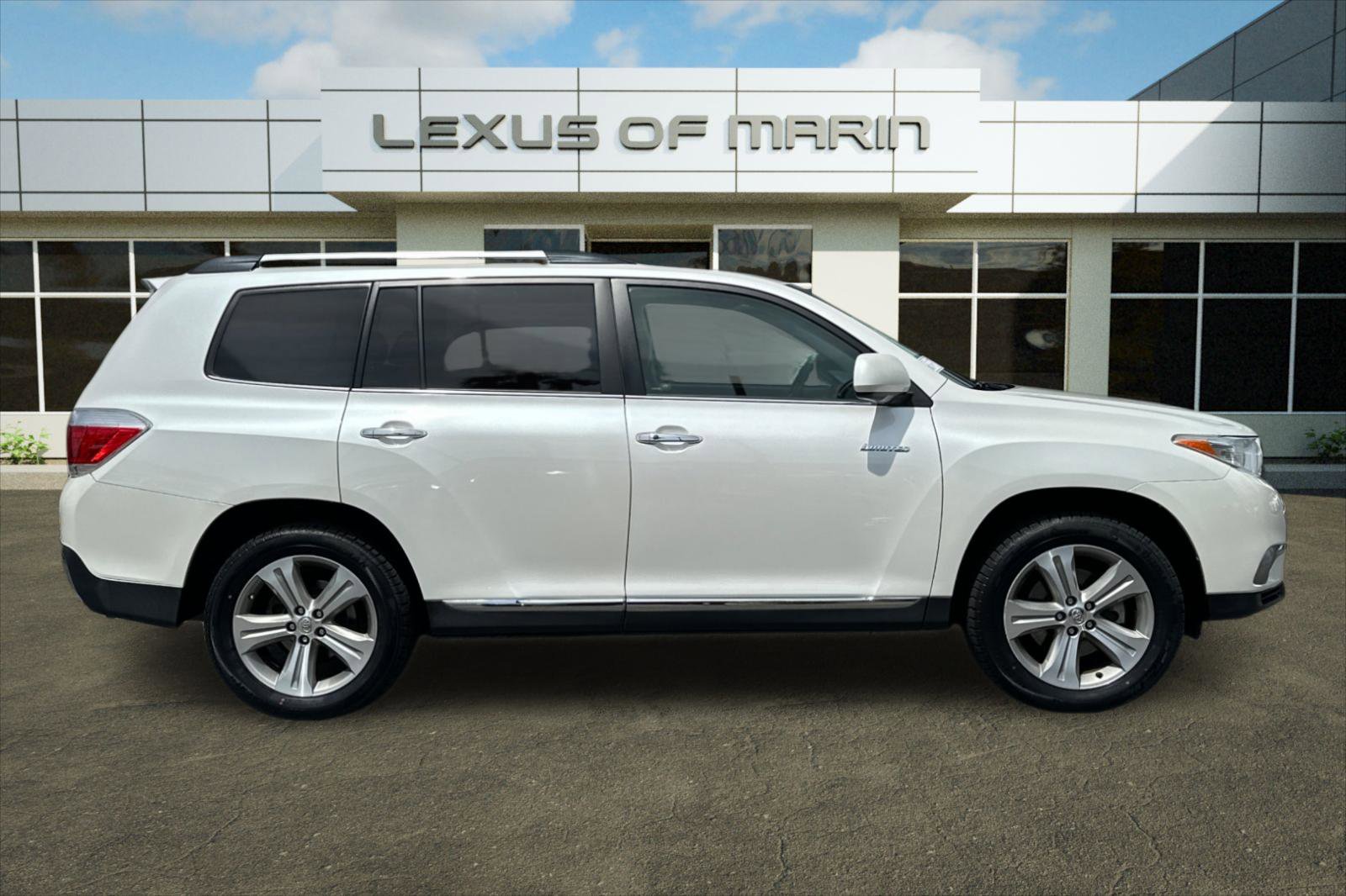 Used 2013 Toyota Highlander Limited AWD/4WD image 7