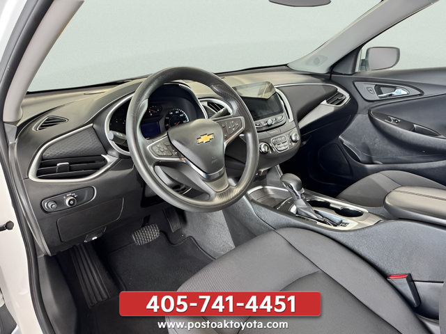 Used 2025 Chevrolet Malibu LT FWD image 16
