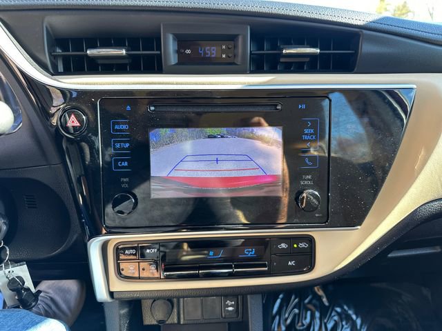 Used 2018 Toyota Corolla LE FWD image 35