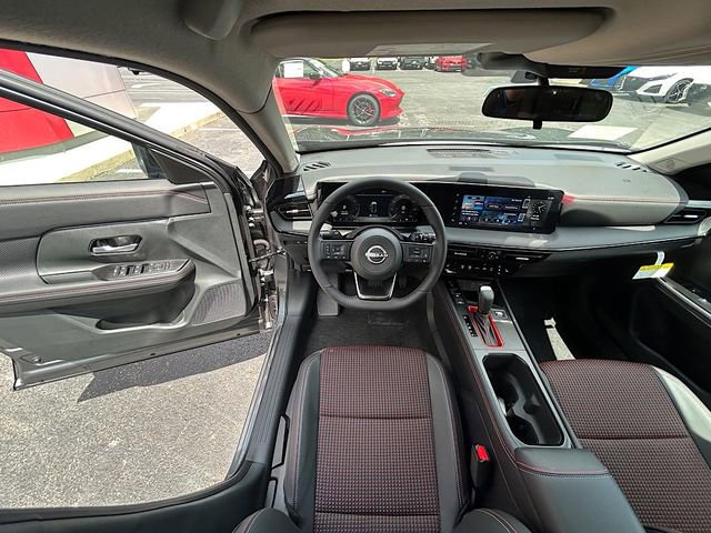 New 2025 Nissan Kicks SR w/ SR Premium Package image 24