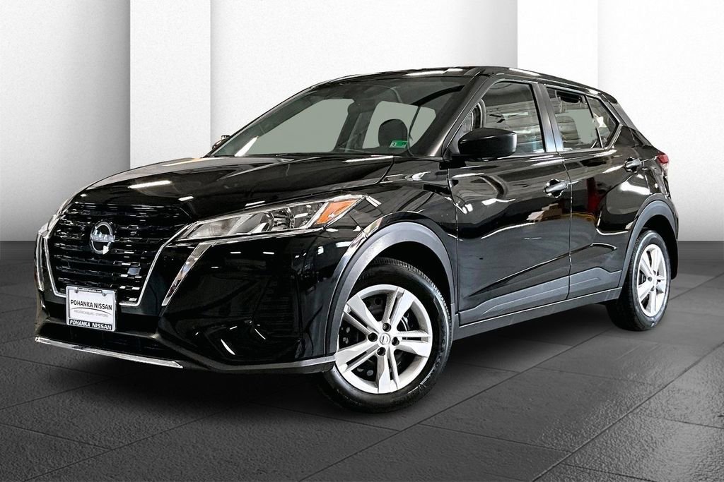 Certified 2025 Nissan Kicks Play S image 12