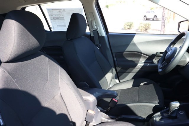 New 2025 Nissan Kicks Play S image 21