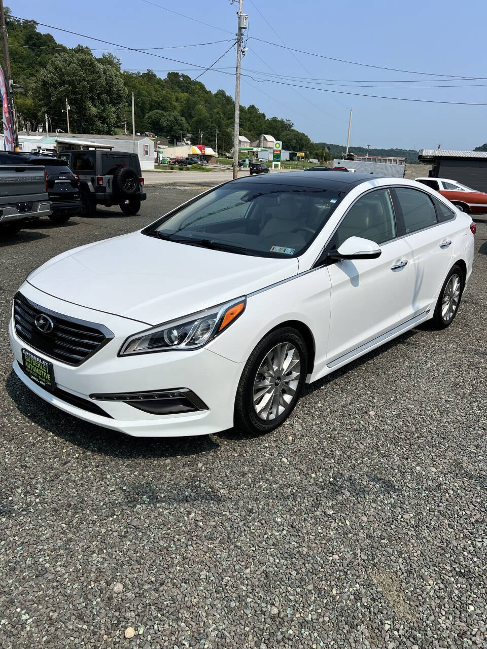 Used 2015 Hyundai Sonata Limited w/ Option Group 06 FWD image 1