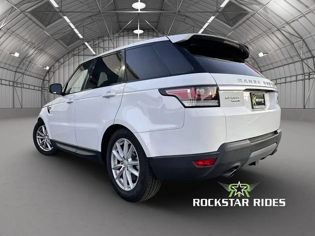 Used 2017 Land Rover Range Rover Sport SE AWD/4WD image 9