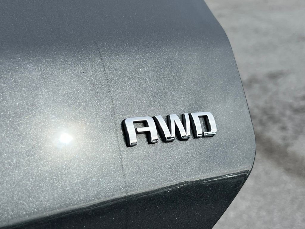 Used 2021 Chevrolet Equinox LS w/ LS Convenience Package image 16