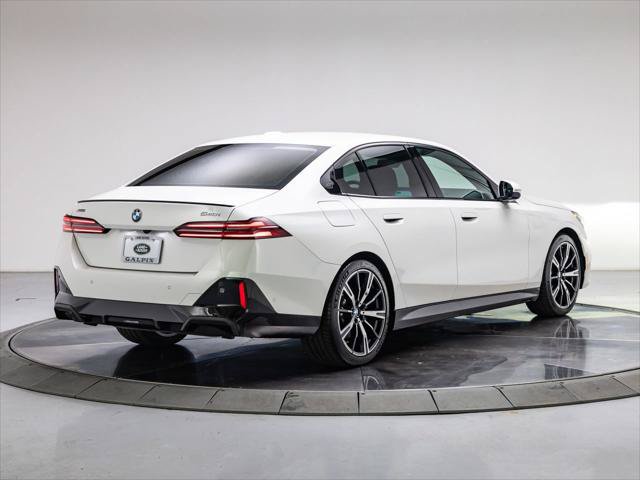 Used 2024 BMW 540i xDrive w/ Premium Package AWD/4WD image 5