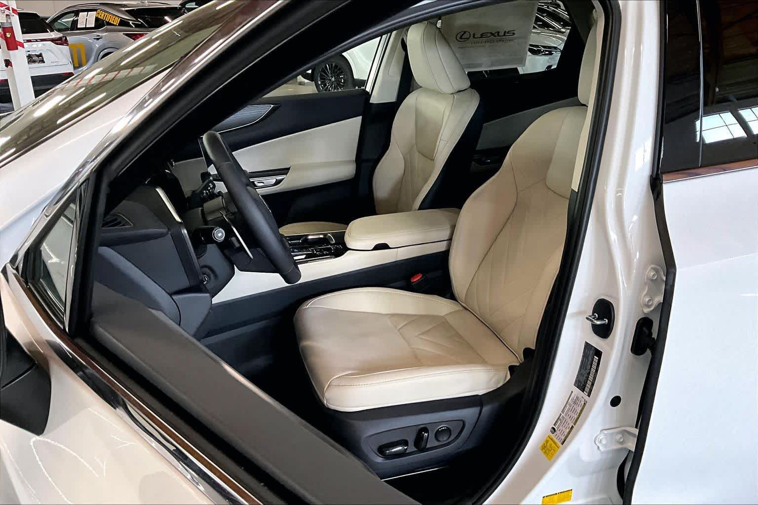 New 2026 Lexus NX 350 AWD w/ Accessory Package (2T) image 9