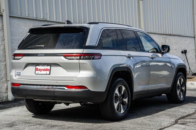 Used 2022 Jeep Grand Cherokee Limited 4xe image 10