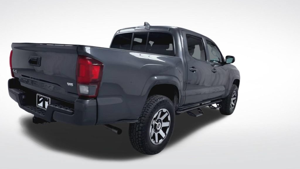 Used 2021 Toyota Tacoma SR AWD/4WD image 8