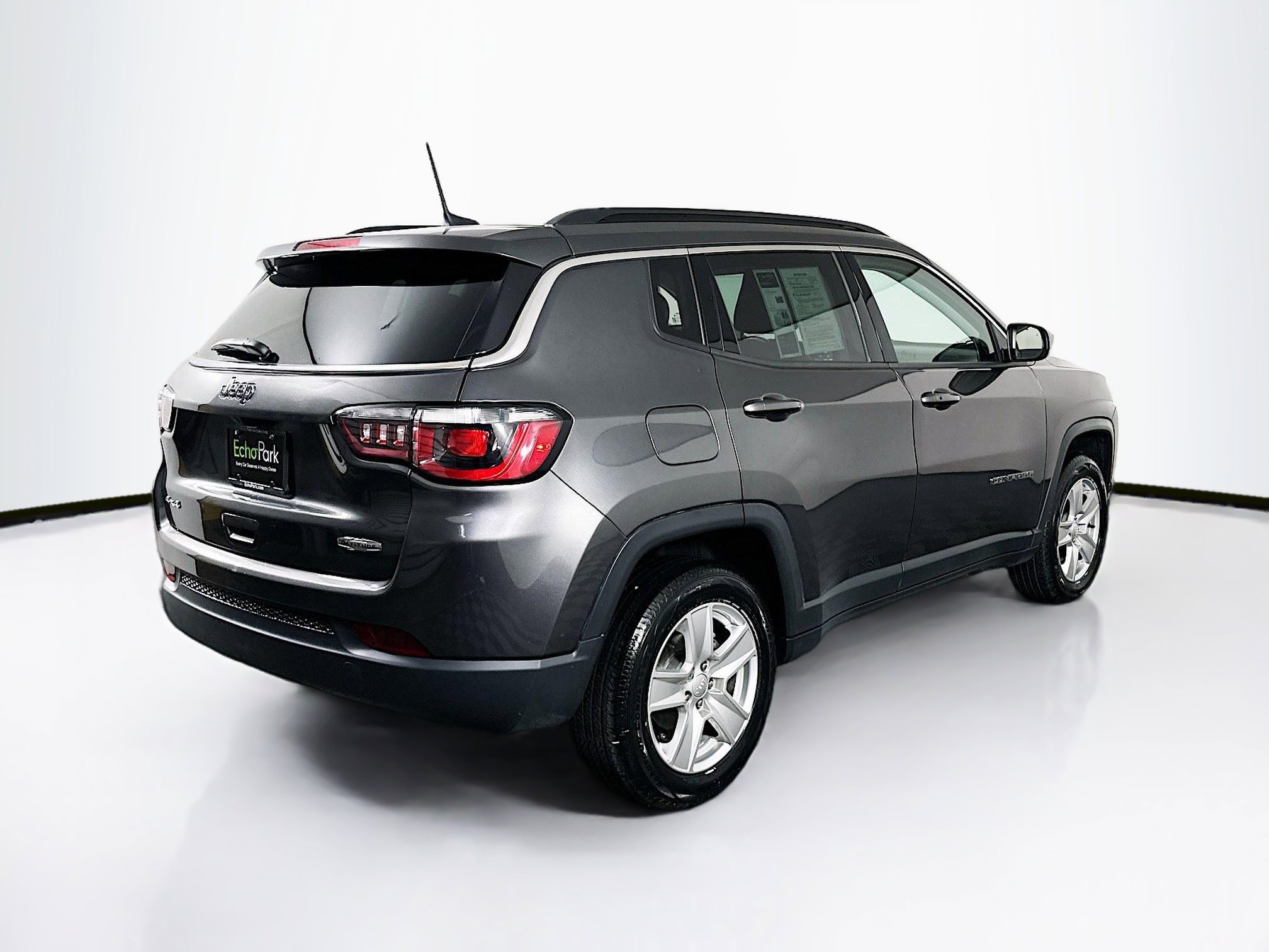 Used 2022 Jeep Compass Latitude w/ Convenience Group image 9